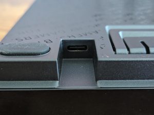 Anschluss der Razer Huntsman V3 Pro Tenkeyless Gaming-Tastatur