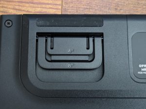 Aufsteller der Logitech G915 LIGHTSPEED TKL Gaming-Tastatur