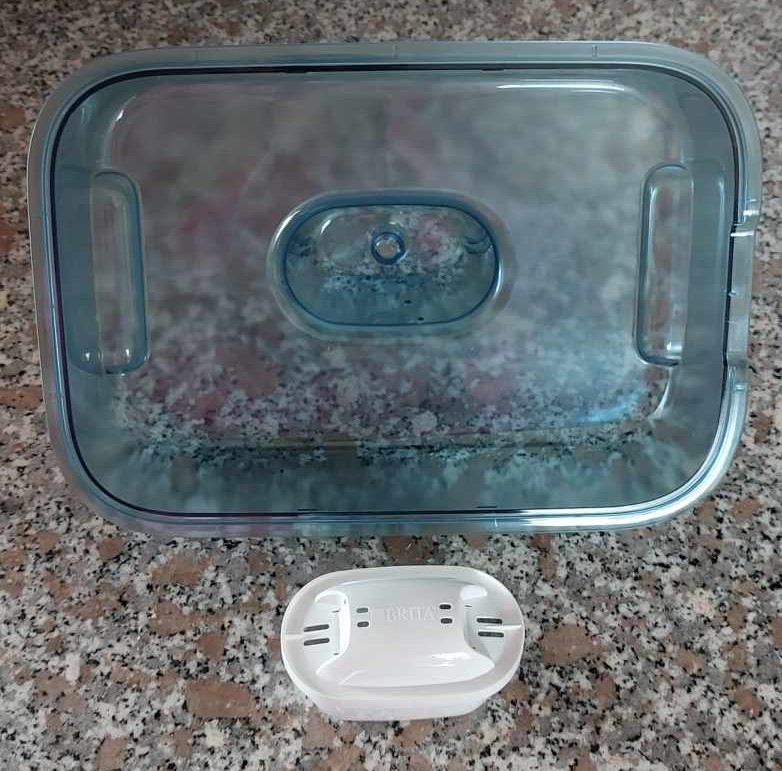 BRITA Flow Station Einsatz und Filter Draufsicht