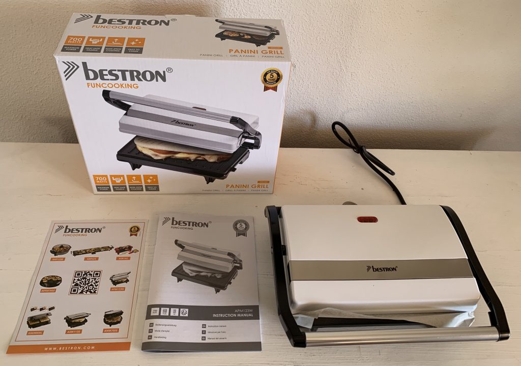 Bestron APM123W Kontaktgrill ausgepackt mit Zubehör