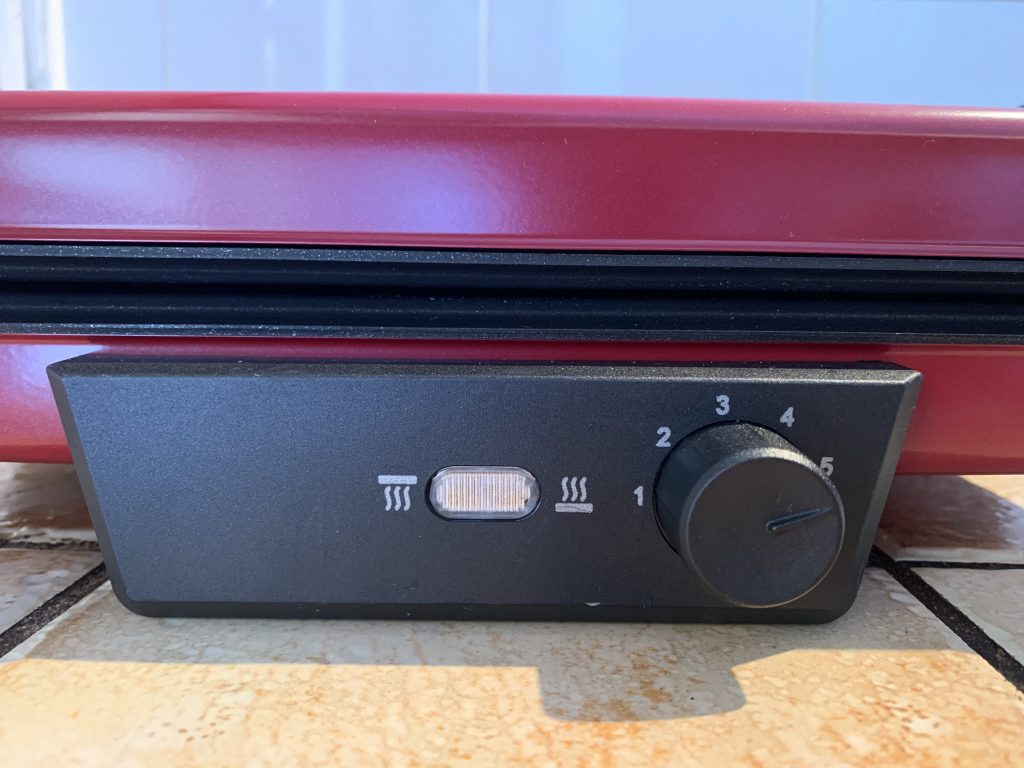 Bosch TCG4104 3-in1-Kontaktgrill aufgheizt mit erloschener Kontrollleuchte