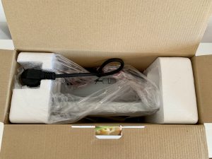 Breville VST071X Sandwichmaker im geöffneten Karton von oben