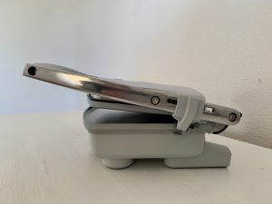 Breville VST071X Sandwichmaker mit Deckel auf erster Höhenstufe