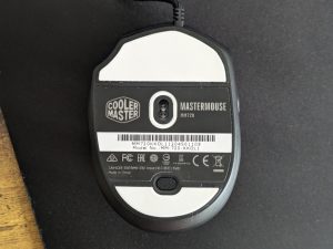 Cooler Master MM720 Gaming-Maus von unten