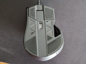 Corsair IRONCLAW Gaming-Maus von unten ohne Folie