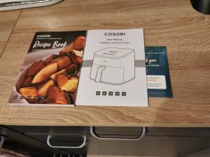 Cosori Turboblaze Heißluftfritteuse Rezeptbuch und Dokumente