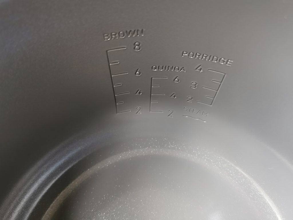 Cosori ‎CRC-R501 Reiskocher Messskala