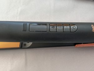 GRUNDIG Naturashine HS 7030 Glätteisen Display