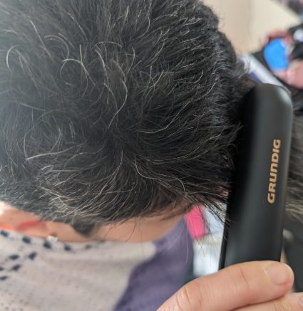 GRUNDIG Naturashine HS 7030 Glätteisen Test