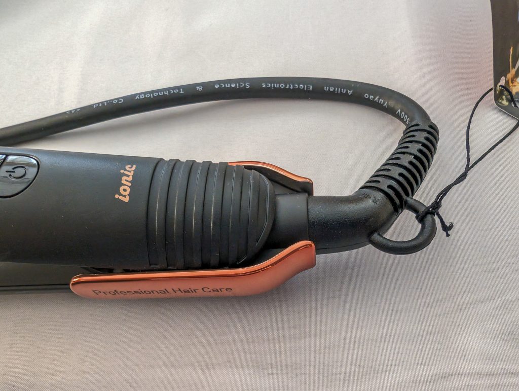 GRUNDIG Naturashine HS 7030 Glätteisen drehbares Kabelgelenk
