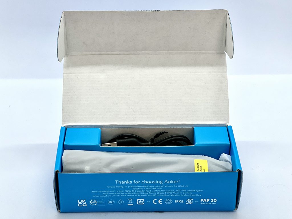 Anker Bolder LC40 Taschenlampe in der Verpackung