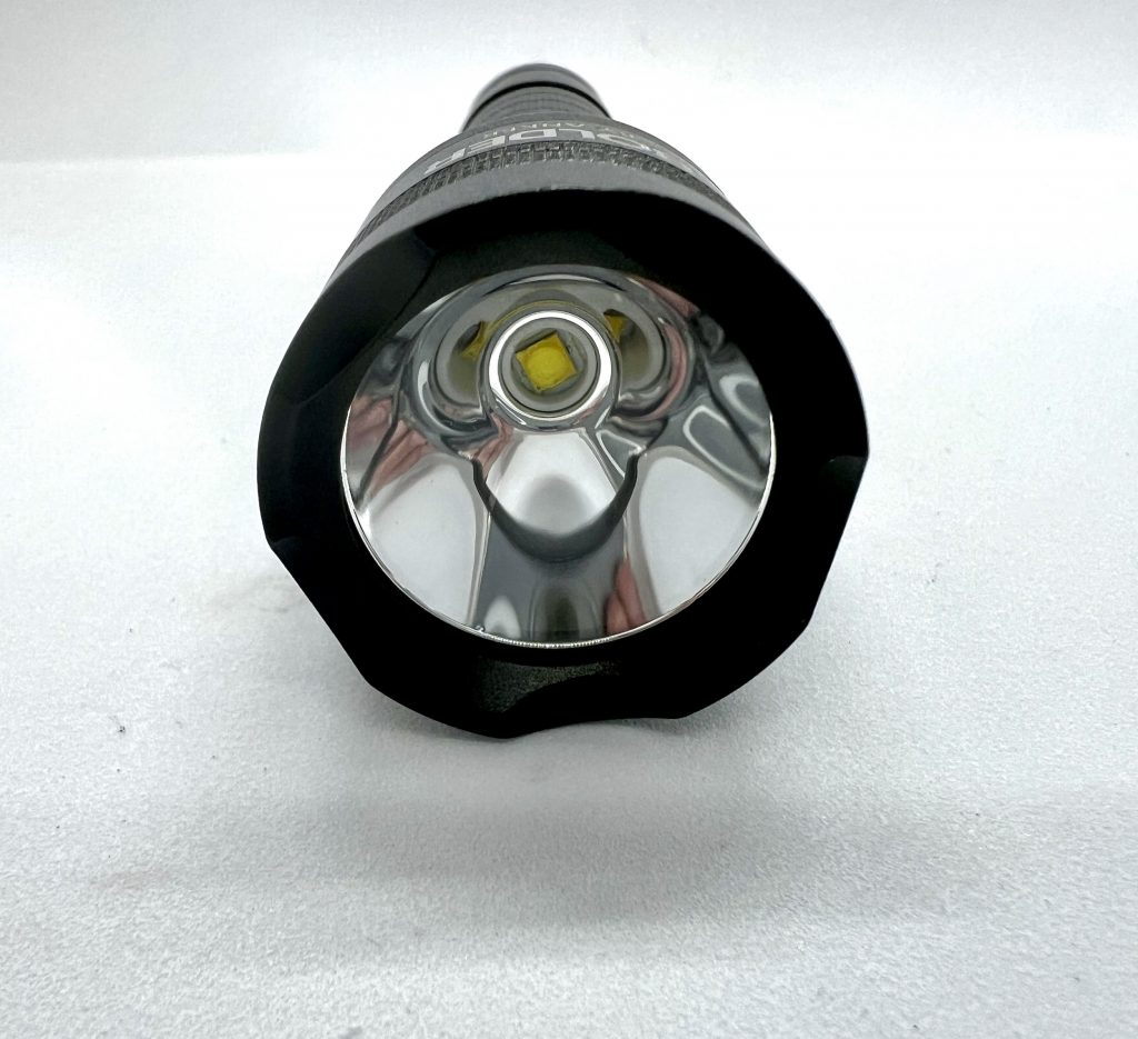 Anker Bolder LC40 Taschenlampe von vorne