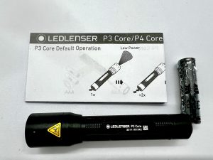 Ledlenser P3 Core Taschenlampe mit Bedienungsanleitung und Batterie
