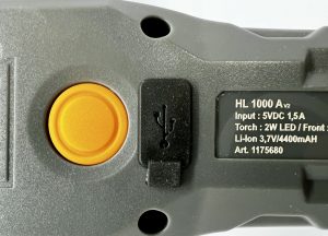 HL 1000 A von Brennenstuhl Taschenlampe Einschaltknopf und Ladeport