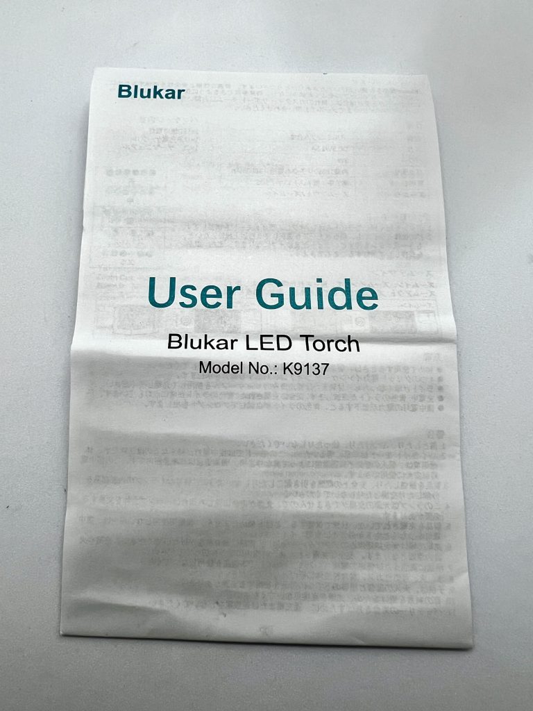Blukar K9137 Taschenlampe Bedienungsanleitung