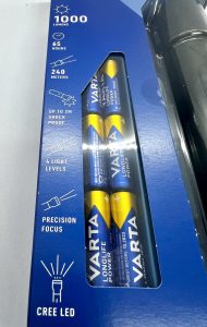 VARTA F40 NIGHT CUTTER Taschenlampe Batterien