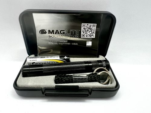 MagLite J3A012 Solitaire LED Taschenlampe in der Verpackung