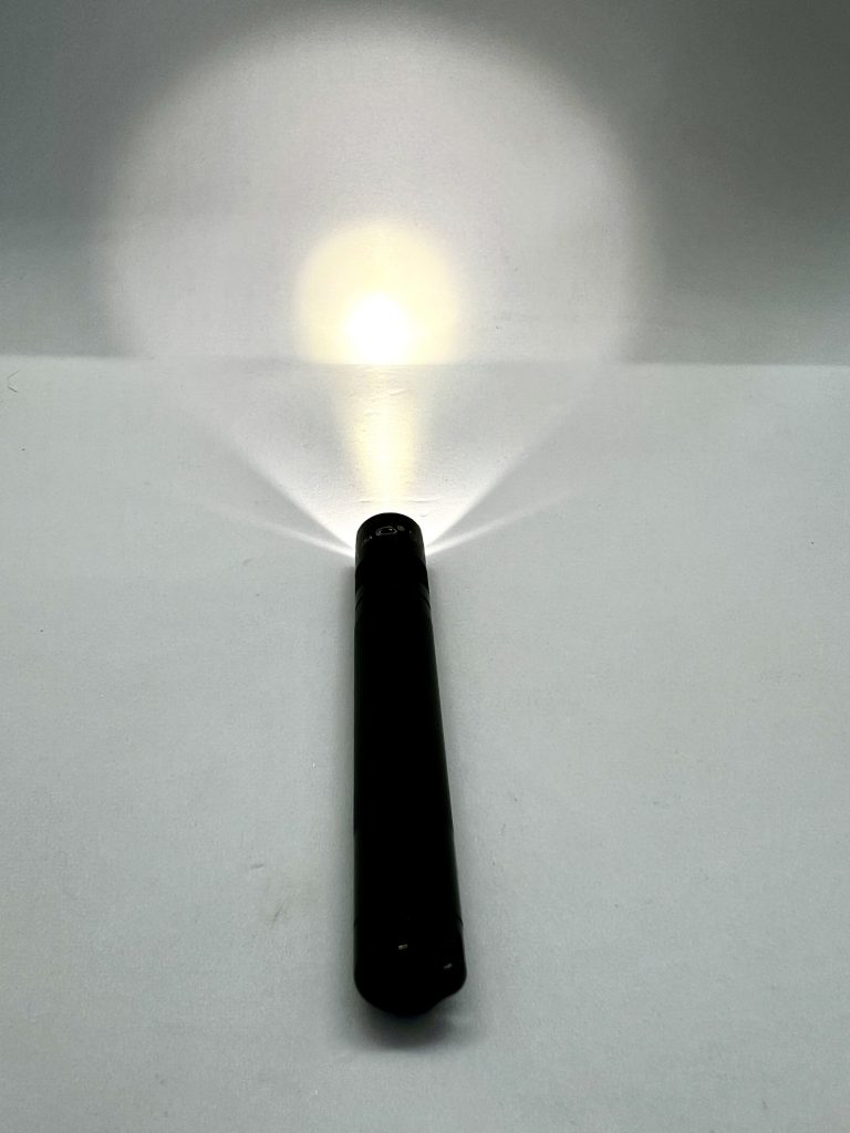 MagLite J3A012 Solitaire LED Taschenlampe im Lichtmodus