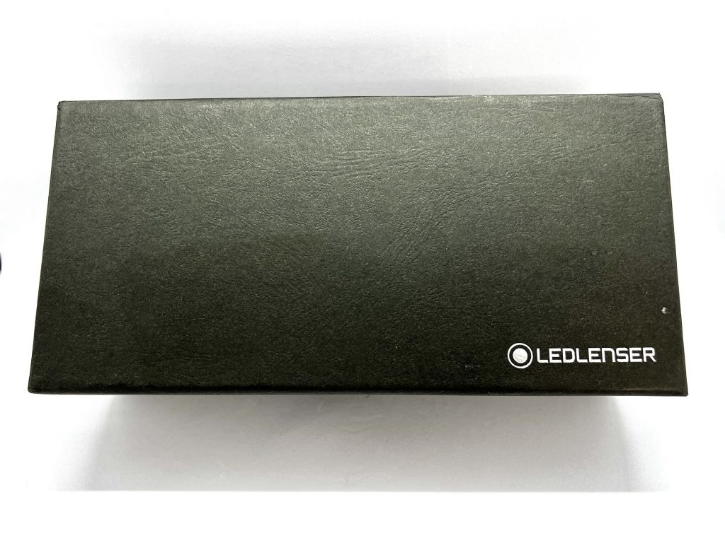 Ledlenser P7R LED Taschenlampe in der Verpackung