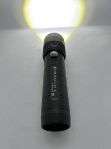 Ledlenser MT14 LED Taschenlampe im Lichtmodus