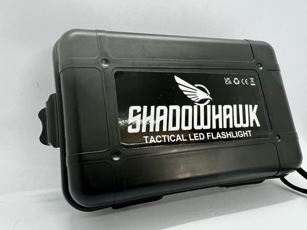 Shadowhawk DE-FR-S1476 Taschenlampe in der Verpackung