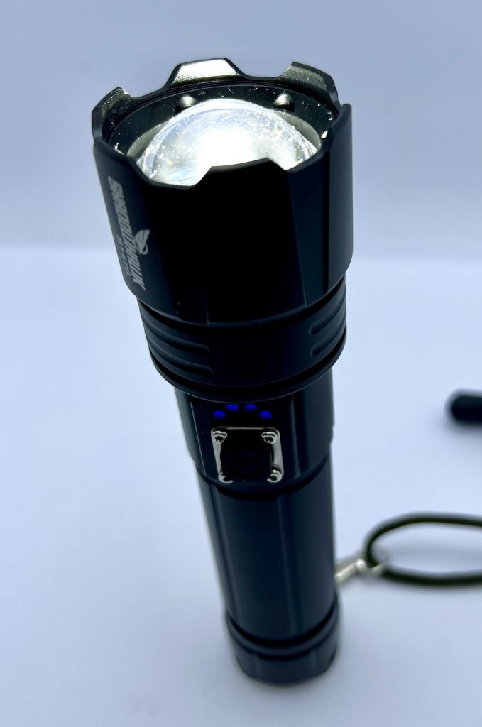 Shadowhawk DE-FR-S1476 Taschenlampe im Lichtmodus