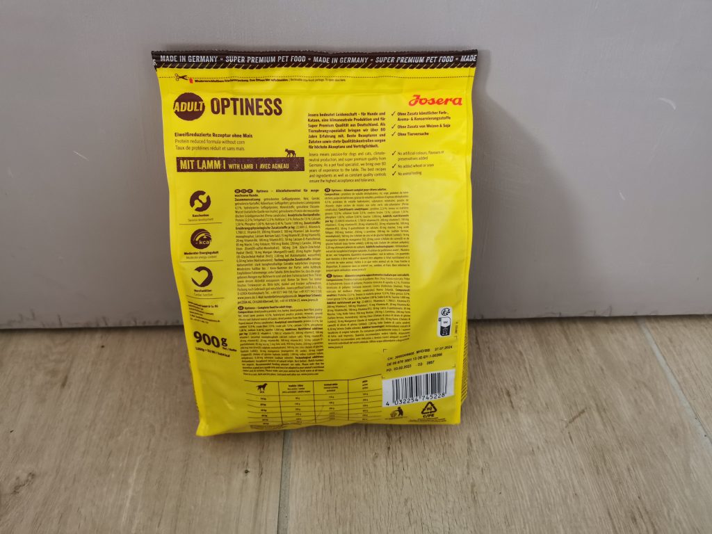 JOSERA Optiness Hundetrockenfutter Beutel von hinten