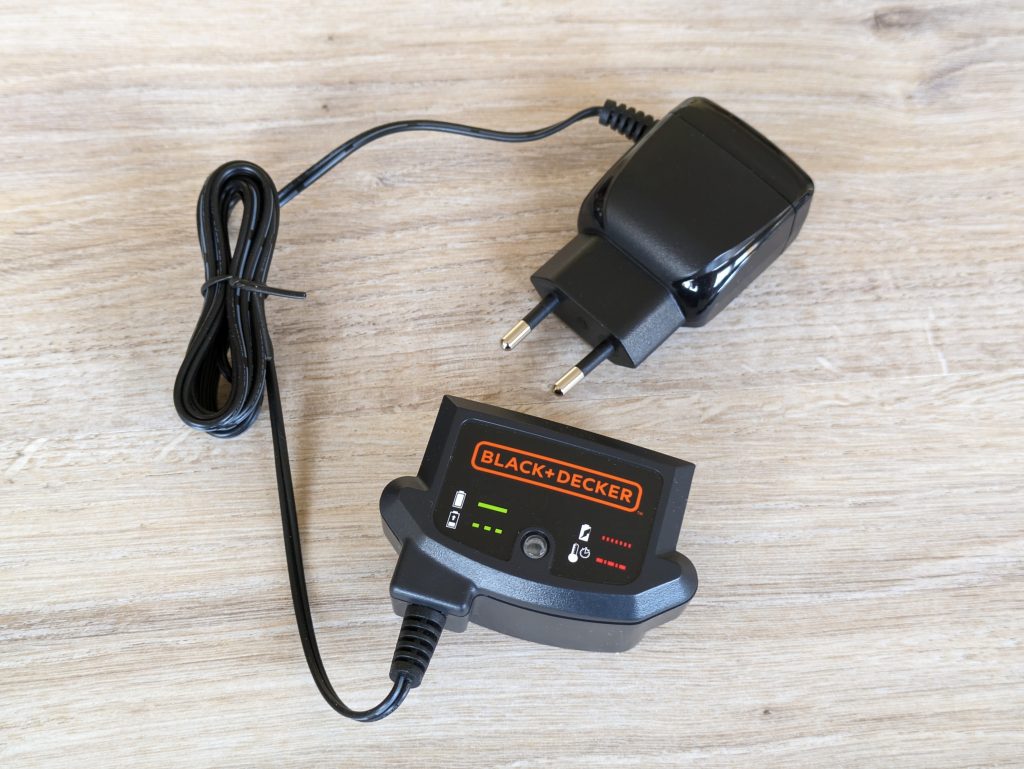 Ladegerät des Black+Decker ‎BDCDC18 Akku-Bohrschraubers