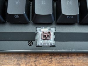 Leertaste der Logitech G PRO X 60 LIGHTSPEED Gaming-Tastatur ohne Tastenkappe und ohne Beleuchtung