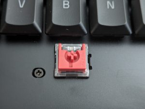 Leertaste der Razer Deathstalker V2 Pro Gaming-Tastatur ohne Tastenkappe und Beleuchtung