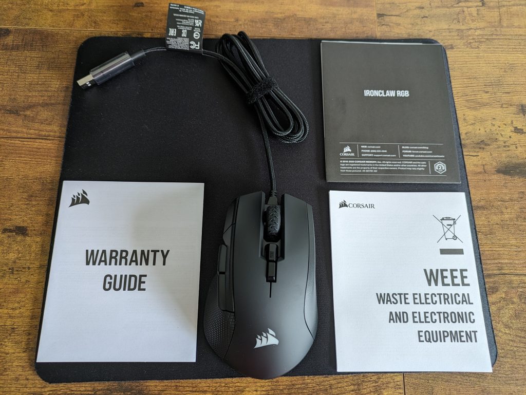Lieferumfang der Corsair IRONCLAW Gaming-Maus