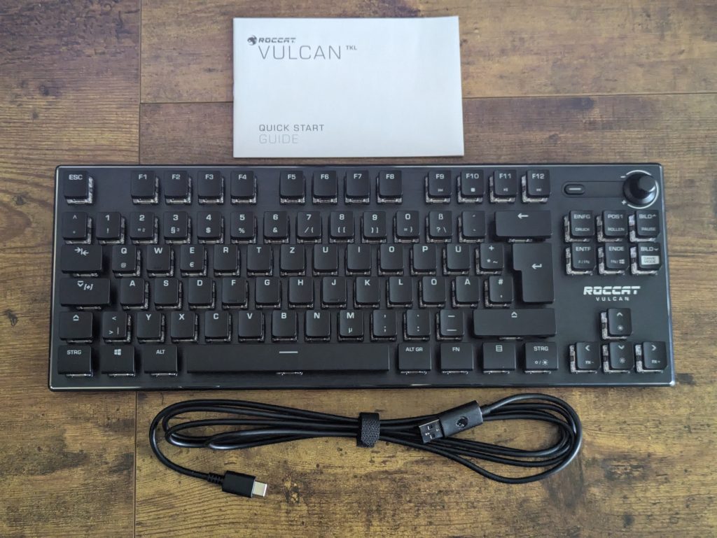 Lieferumfang der Roccat Vulcan TKL Gaming-Tastatur