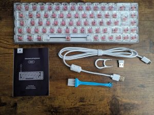 Lieferumfang der TECURS KB510 Gaming-Tastatur