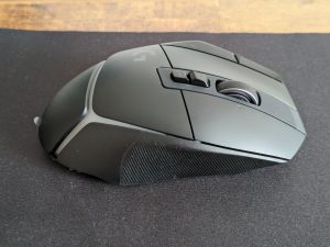 Logitech G502 X PLUS Gaming-Maus von der linken Seite