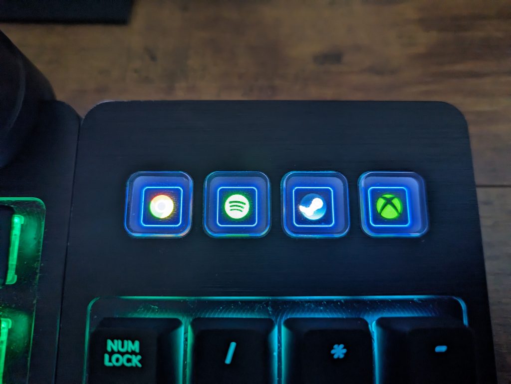 Makro-Displays der Mountain Everest Max Gaming-Tastatur