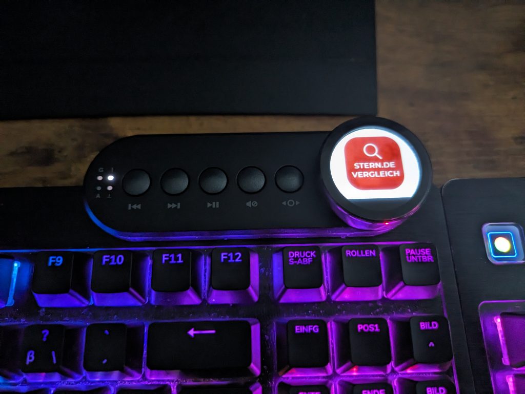 Media-Dock derder Mountain Everest Max Gaming-Tastatur mit RGB-Beleuchtung