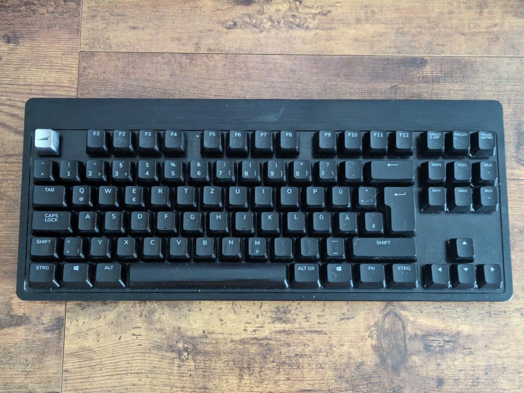 Mountain Everest Max Gaming-Tastatur von vorne