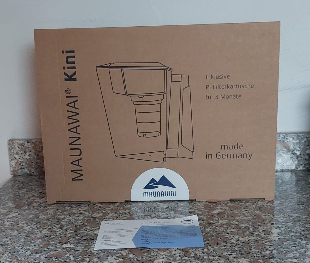 Maunawai Kini Wasserfilter in der Verpackung