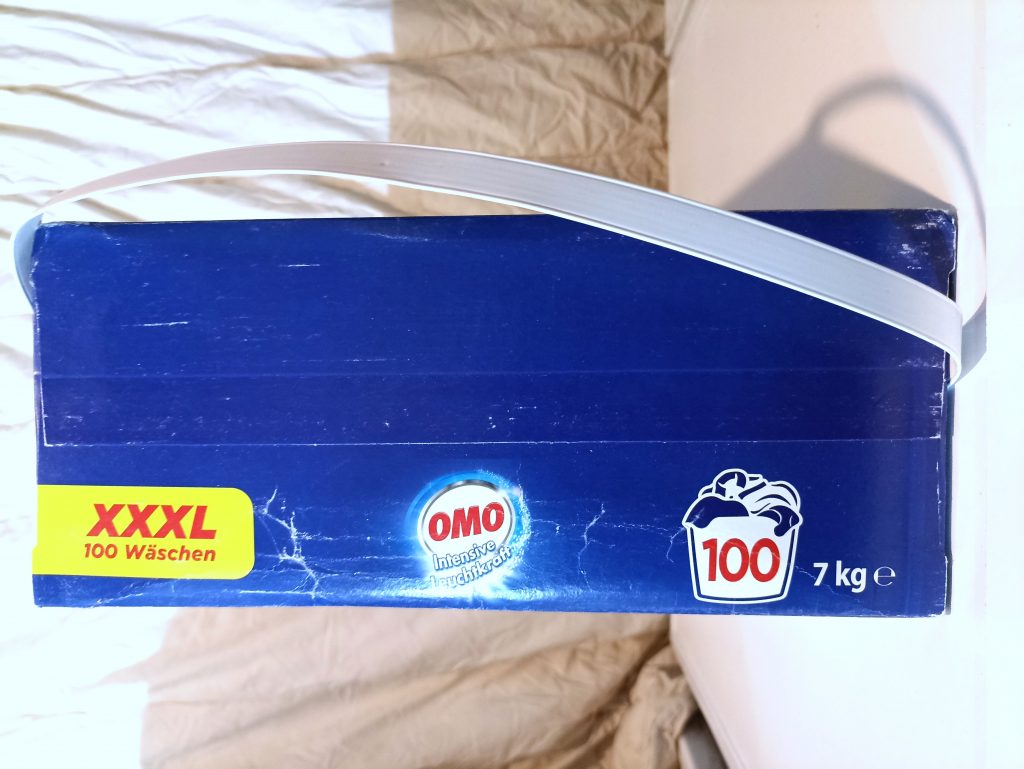 Omo XXXL Waschmittel, Verpackung Oberseite