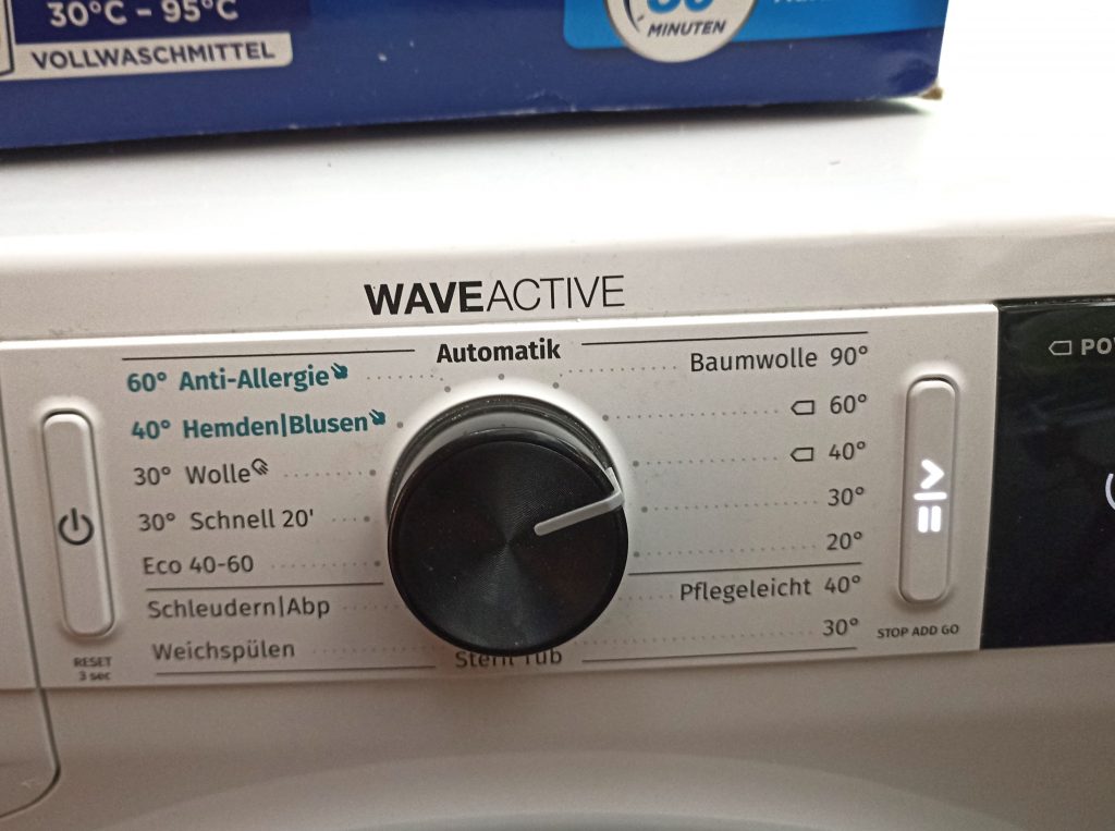 Omo XXXL Waschmittel, Einstellung Waschmaschine Warmwäsche 60 Grad