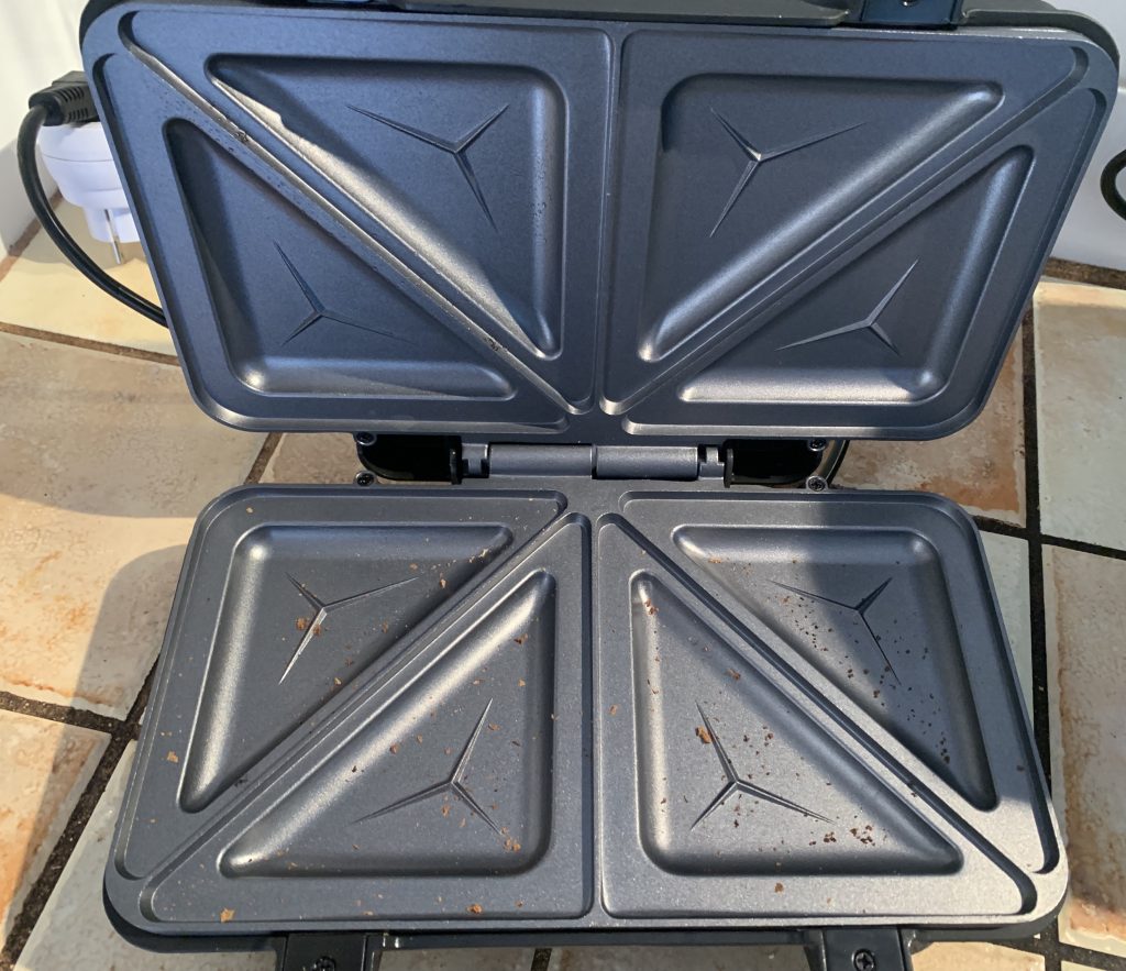 ProfiCook PC-ST 1092 Sandwichmaker Backflächen nach der Verwendung