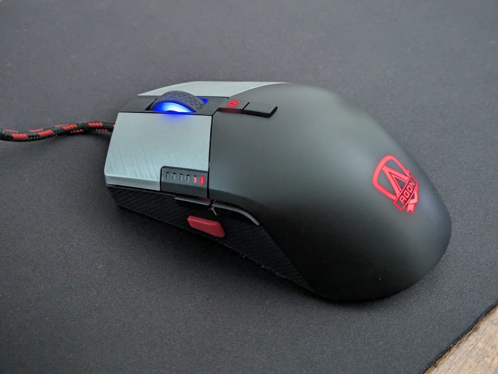 RGB-Beleuchtung der AOC Agon AGM700 Gaming-Maus