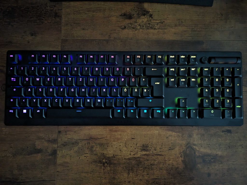 RGB-Beleuchtung der Razer Deathstalker V2 Pro Gaming-Tastatur (5)