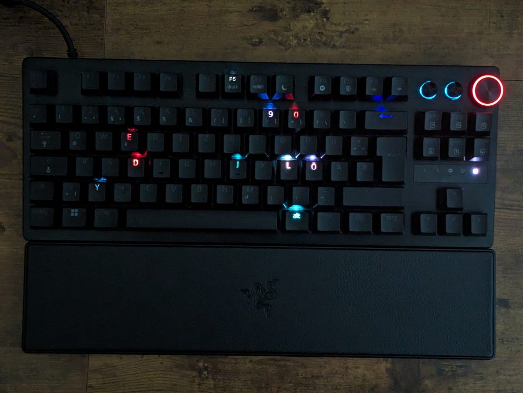 RGB-Beleuchtung der Razer Huntsman V3 Pro Tenkeyless Gaming-Tastatur (2)