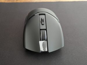 Razer Cobra Pro Gaming-Maus von vorne