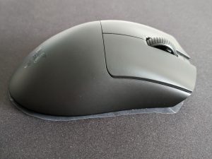 Razer Deathadder V3 Pro Gaming-Maus von der linken Seite