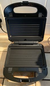 Russell Hobbs Fiesta 3-in-1-Sandwichmaker mit eingelegten und eingefetteten Grillplatten