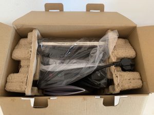 Russell Hobbs ‎17888-56 Kontaktgrill im geöffneten Karton von oben