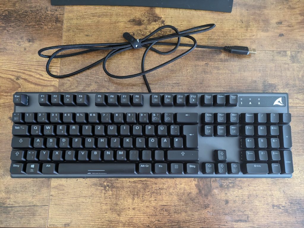 Sharkoon Skiller SGK20 Gaming-Tastatur von vorne