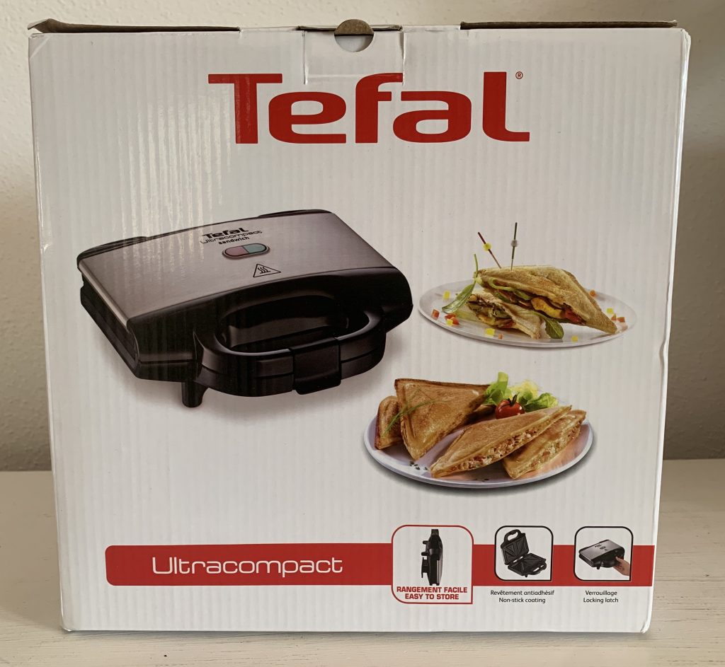 Tefal Ultracompact SM1552 Sandwichmaker im Karton von vorne
